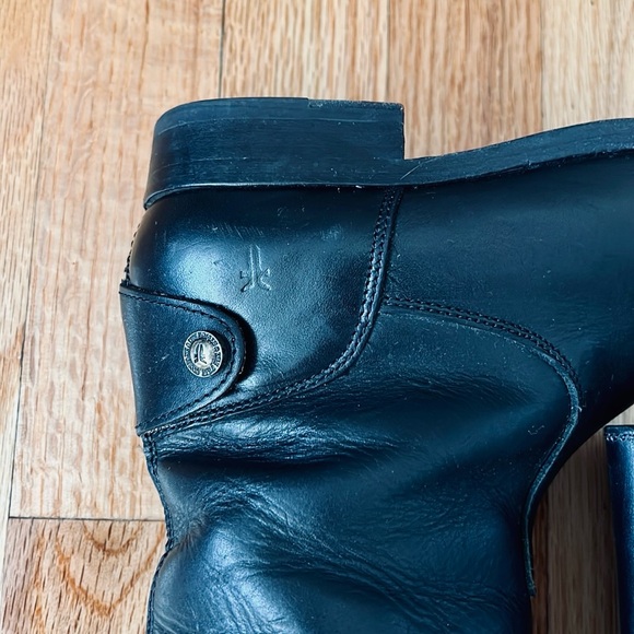 Frye Melissa Button Back Zip Black leather boots women size 6.5 - Picture 4 of 10